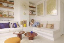 Settee vs Couch: What’s Best for Custom Interiors?